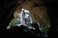 Jeskyně nedaleko Bukit Lawang